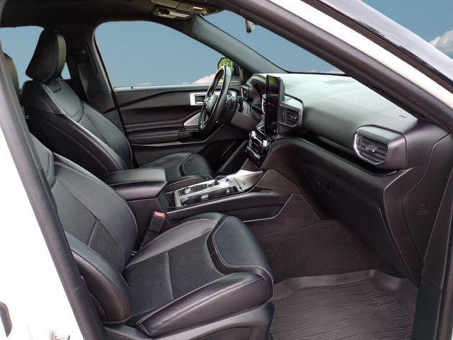 Photo of 2021 Oxford White Ford Explorer
