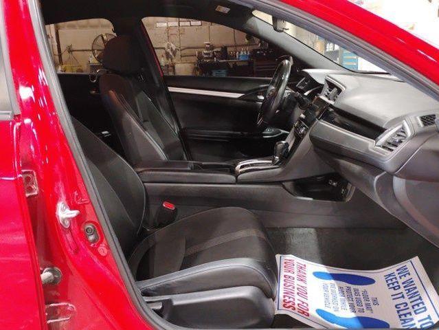 Photo of 2021 Red Honda Civic