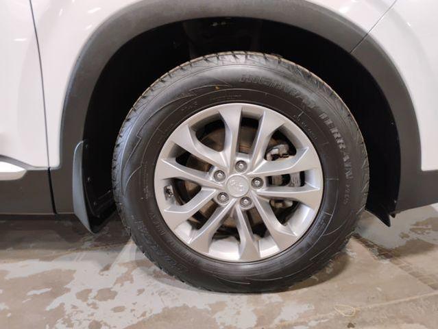 Photo of 2020 Quartz White Hyundai SANTA FE