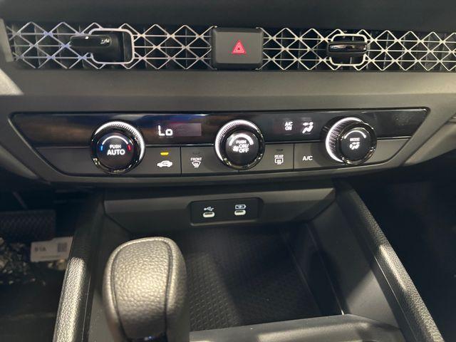 Photo of 2025 Platinum White Pearl Honda Accord