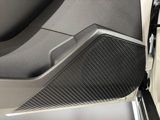Photo of 2025 Platinum White Pearl Honda Accord