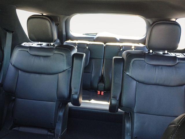Photo of 2021 Silver Ford Explorer