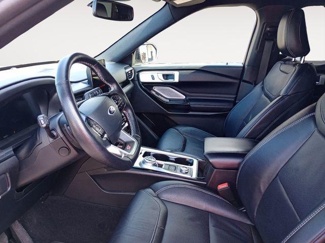 Photo of 2021 Silver Ford Explorer