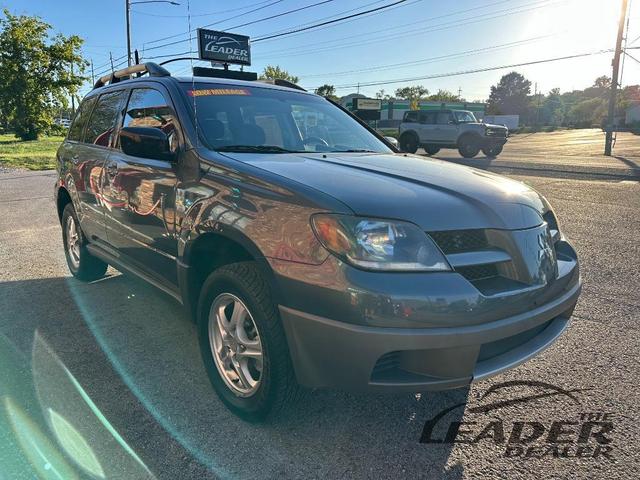 Photo of 2003 Green Mitsubishi Outlander