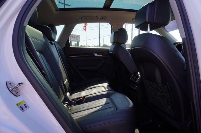 Photo of 2019 Ibis White Audi Q5