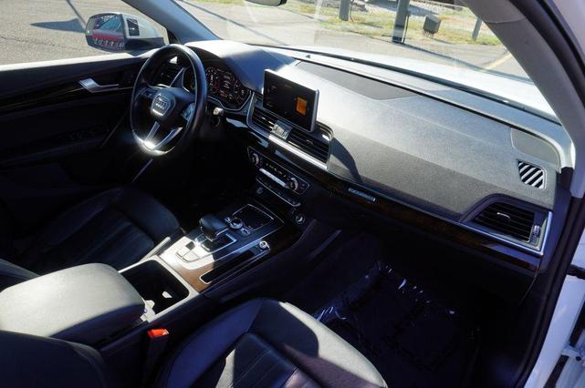 Photo of 2019 Ibis White Audi Q5