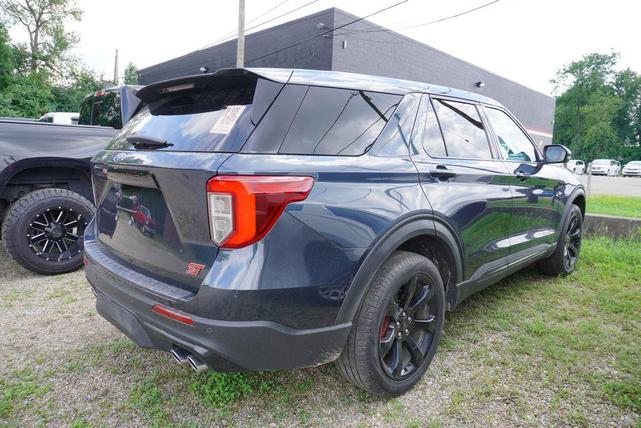 Photo of 2022 Stone Blue Metallic Ford Explorer