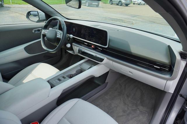 Photo of 2023 Silver Hyundai IONIQ 6