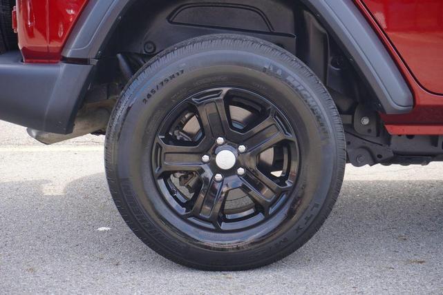 Photo of 2021 Snazzberry Pearlcoat Jeep Wrangler Unlimited