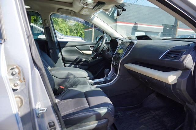 Photo of 2022 Ice Silver Metallic Subaru Ascent