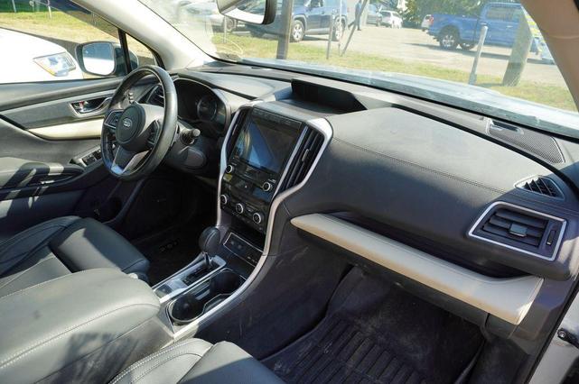 Photo of 2022 Ice Silver Metallic Subaru Ascent
