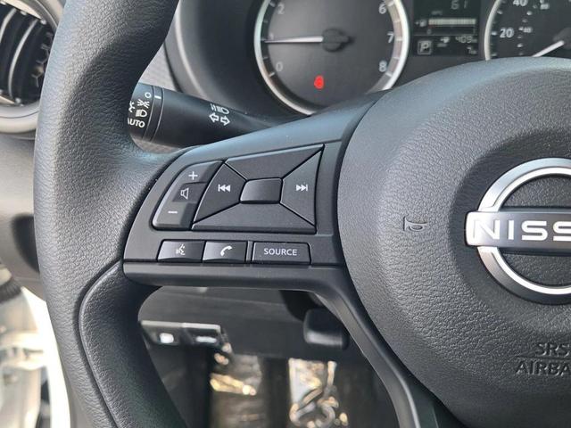 Photo of 2025 QM1 Fresh Powd Nissan Kicks