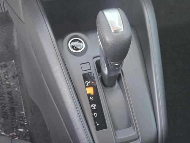 Photo of 2025 QM1 Fresh Powd Nissan Kicks