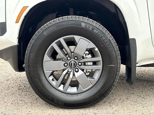 Photo of 2025 QAK Glacier WH Nissan Frontier