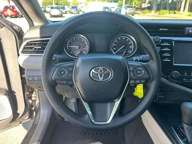 Photo of 2018 Predawn Gray Mica Toyota Camry