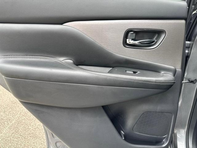 Photo of 2023 Gun Metallic Nissan Murano