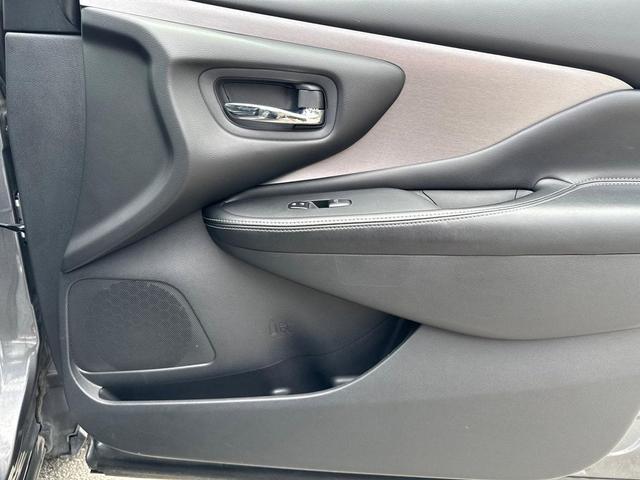 Photo of 2023 Gun Metallic Nissan Murano