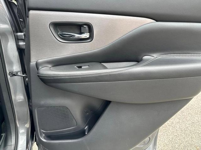 Photo of 2023 Gun Metallic Nissan Murano