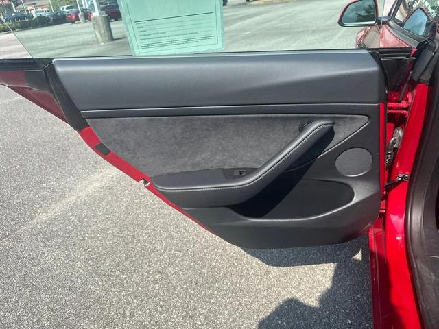Photo of 2022 Red Multi-Coat Tesla Model 3