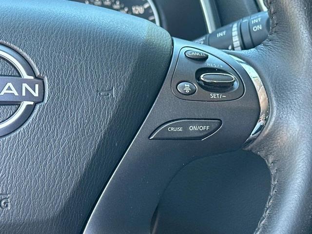 Photo of 2023 Super Black Nissan Murano