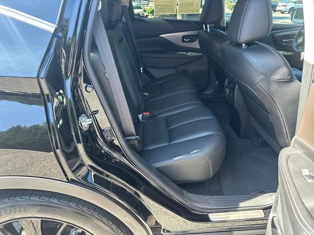 Photo of 2023 Super Black Nissan Murano