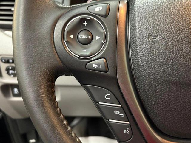 Photo of 2016 Black Honda Pilot