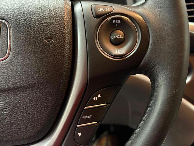Photo of 2016 Black Honda Pilot