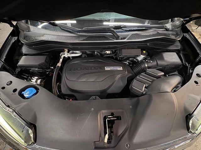 Photo of 2016 Black Honda Pilot