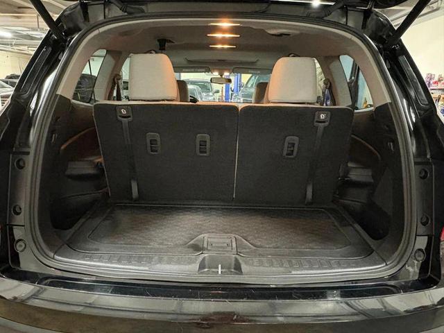 Photo of 2016 Black Honda Pilot