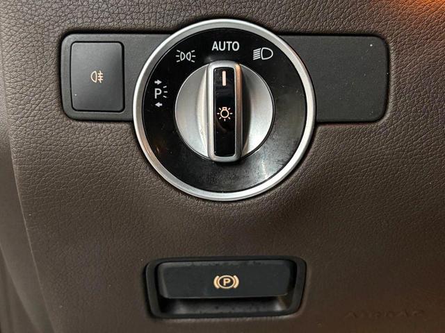 Photo of 2017 White Mercedes-Benz GLS 450