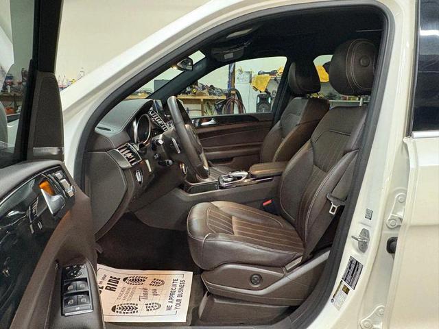Photo of 2017 White Mercedes-Benz GLS 450