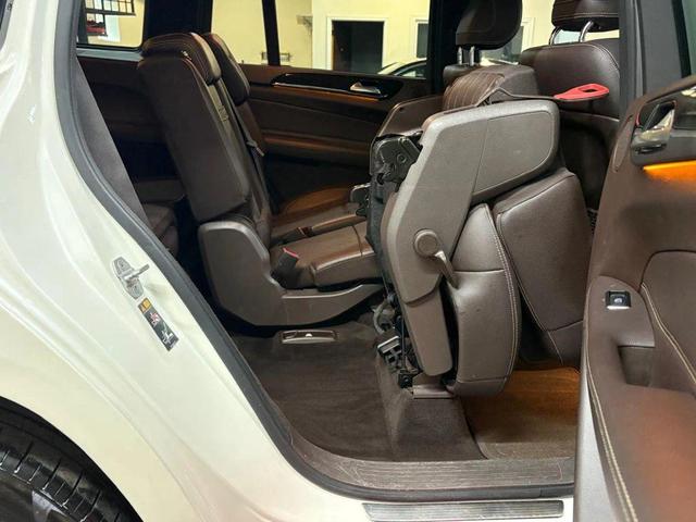 Photo of 2017 White Mercedes-Benz GLS 450