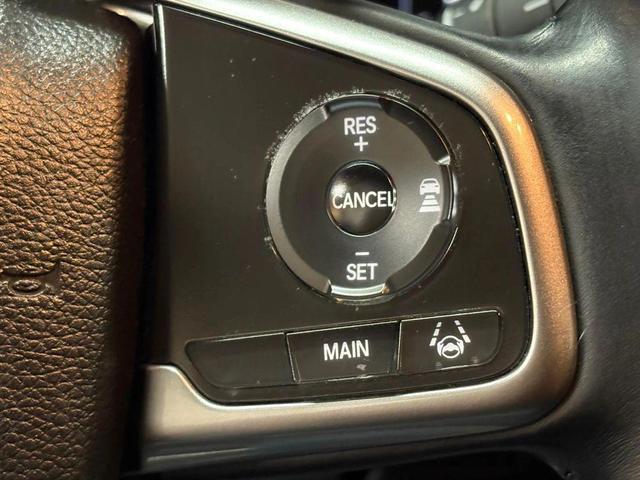 Photo of 2017 Black Honda CR-V