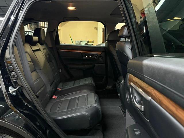 Photo of 2017 Black Honda CR-V