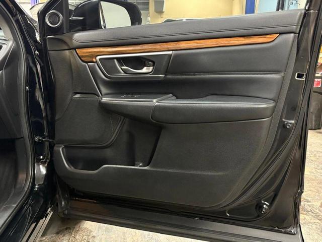Photo of 2017 Black Honda CR-V