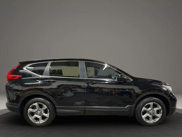 Photo of 2017 Black Honda CR-V