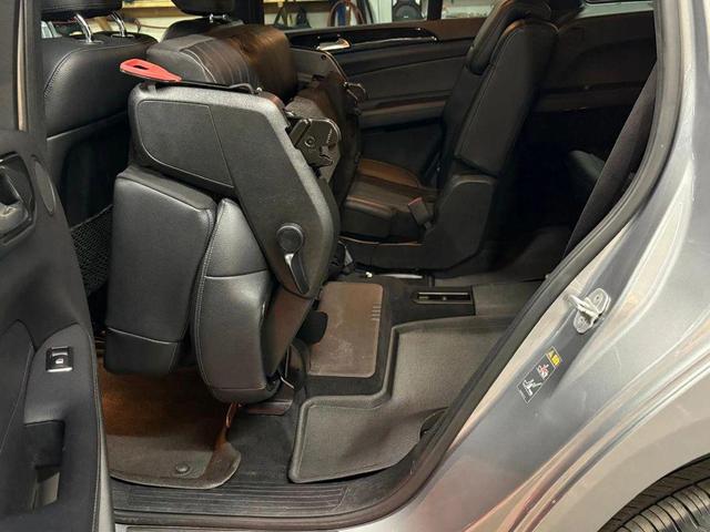 Photo of 2017 Silver Mercedes-Benz GLS 450
