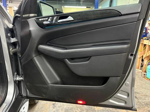 Photo of 2017 Silver Mercedes-Benz GLS 450