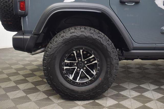 Photo of 2025 Anvil Clearcoat Jeep Wrangler