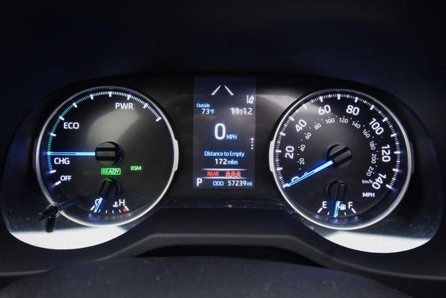 Photo of 2022 White Toyota RAV4 Hybrid