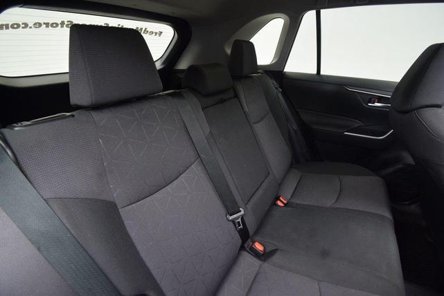 Photo of 2022 White Toyota RAV4 Hybrid