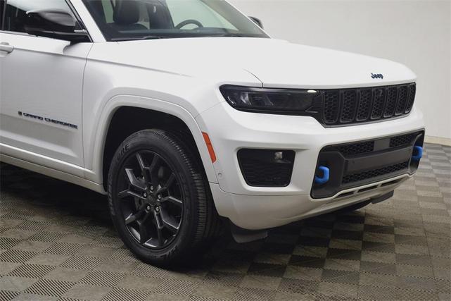 Photo of 2025 Bright White Clearcoat Jeep Grand Cherokee 4xe