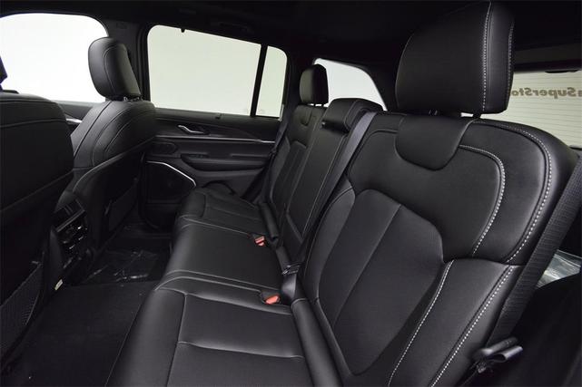Photo of 2025 Bright White Clearcoat Jeep Grand Cherokee 4xe