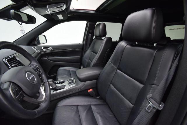 Photo of 2021 Velvet Red Pearlcoat Jeep Grand Cherokee