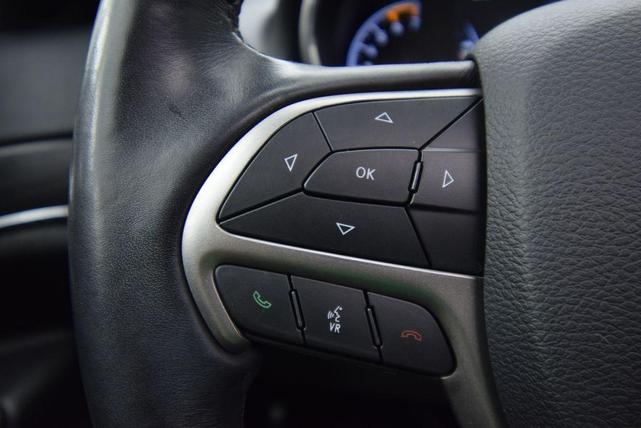 Photo of 2021 Velvet Red Pearlcoat Jeep Grand Cherokee