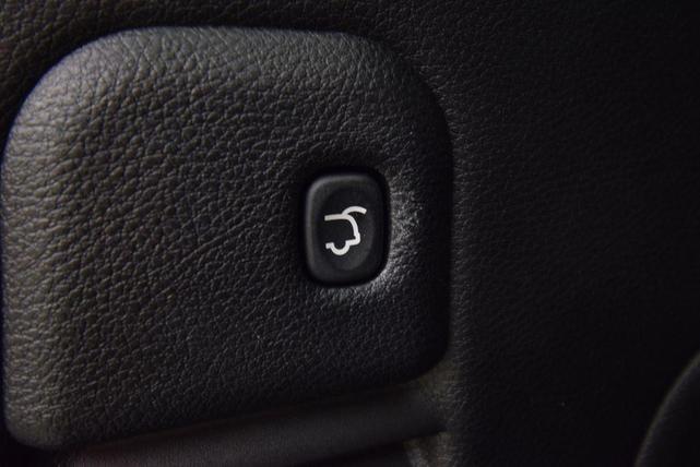Photo of 2021 Velvet Red Pearlcoat Jeep Grand Cherokee