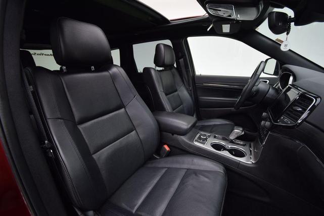 Photo of 2021 Velvet Red Pearlcoat Jeep Grand Cherokee