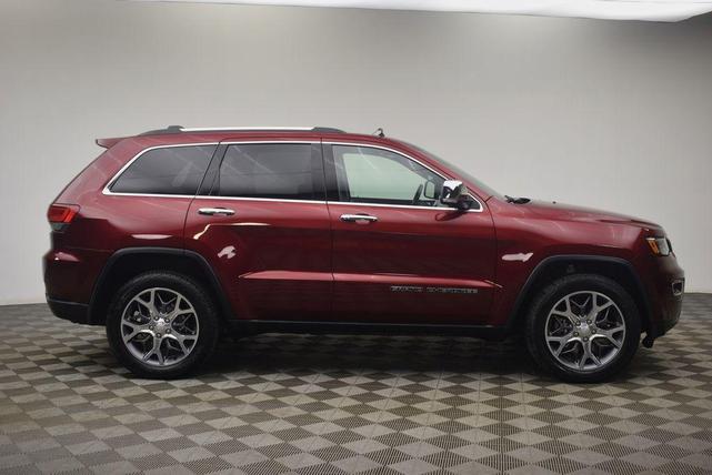 Photo of 2021 Velvet Red Pearlcoat Jeep Grand Cherokee