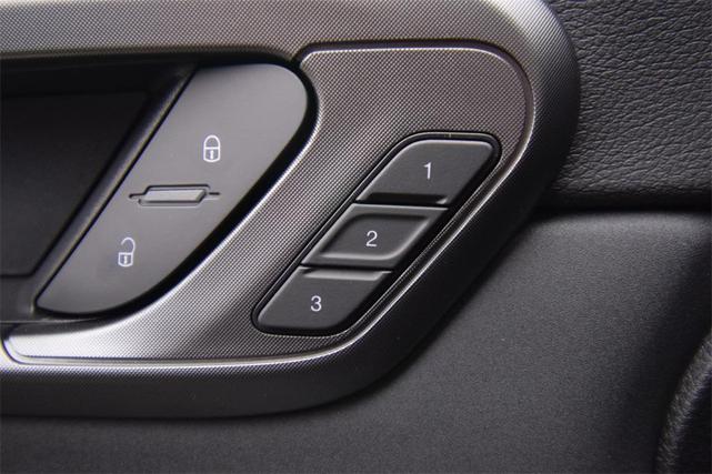 Photo of 2025 Blue Dodge Hornet