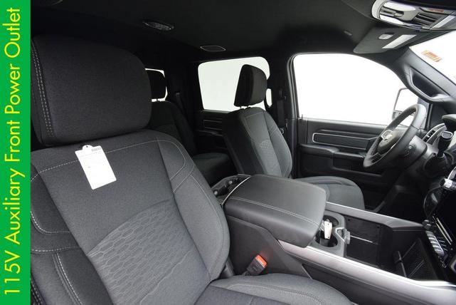 Photo of 2025 Diamond Black RAM 2500